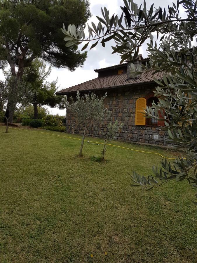 Villa Fior Di Lavanda Cisano sul Neva Exteriör bild