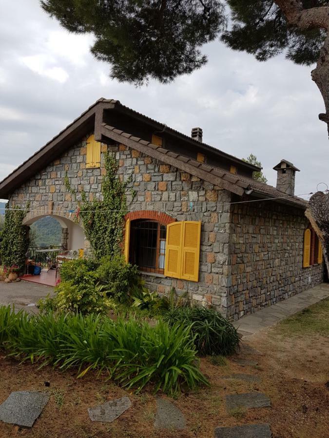 Villa Fior Di Lavanda Cisano sul Neva Exteriör bild